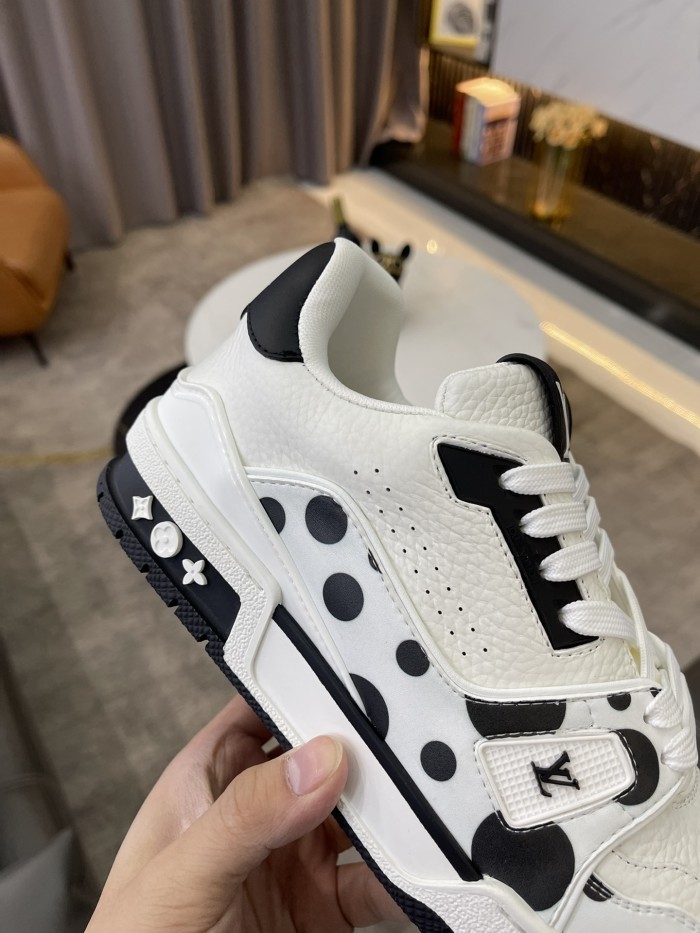 LV 005 Casual shoes XM 024