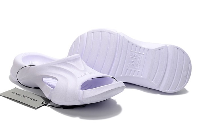 BALENCIAGA shoes 006 XM 051