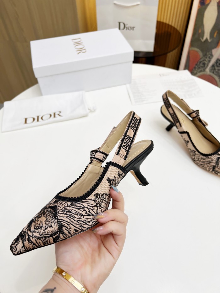 Dior shoes 016 XM 042