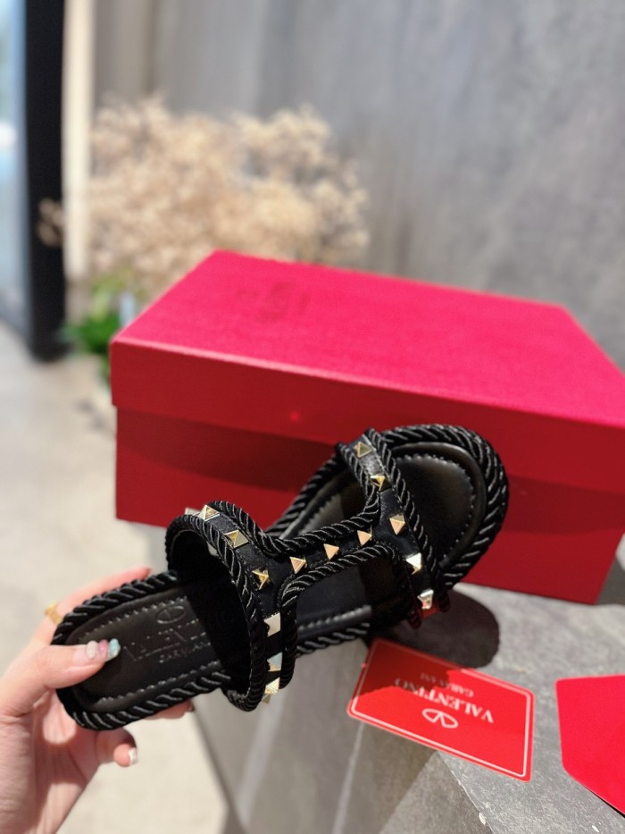 Valentino shoes 016 XM 092