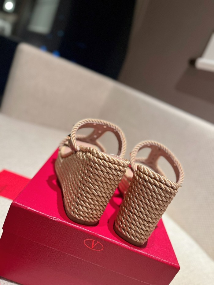 Valentino shoes 014 XM 092