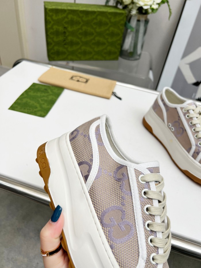 Gucci 008 Casual shoes XM 042