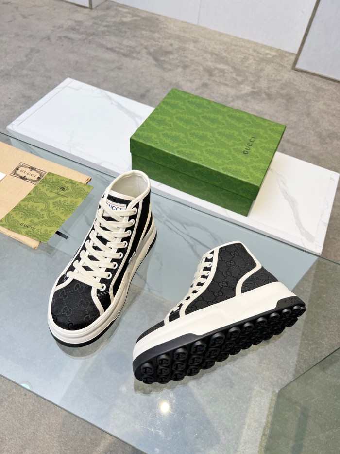 Gucci 008 Casual shoes XM 052