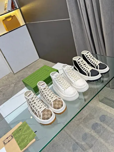 Gucci 008 Casual shoes XM 052