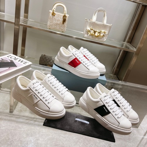 Prada 001 Casual shoes XM 072