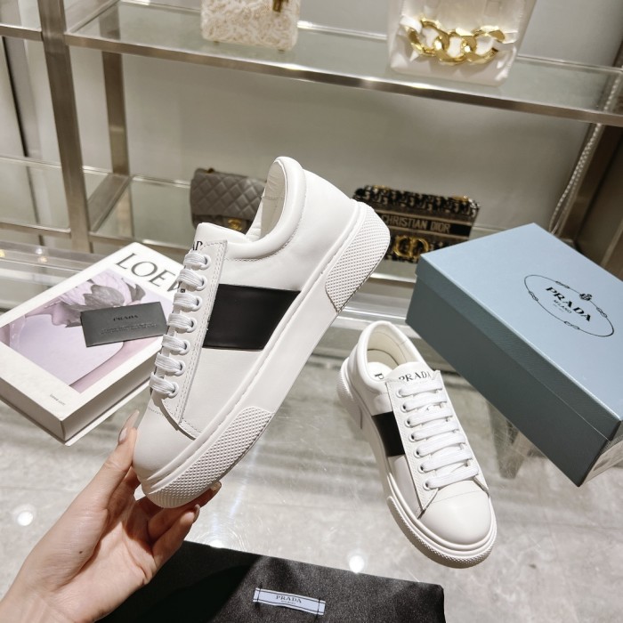 Prada 001 Casual shoes XM 072