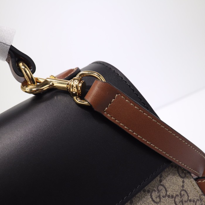 Gucci 453188 smile 081 28cm