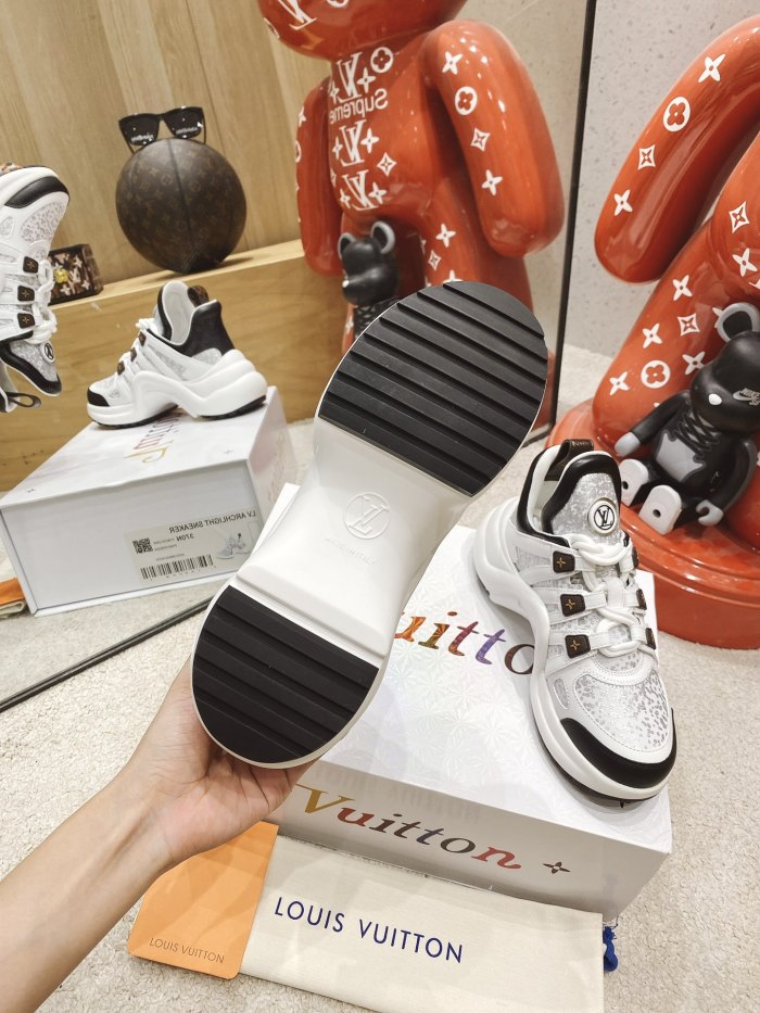 LV 010 Casual shoes XM 093