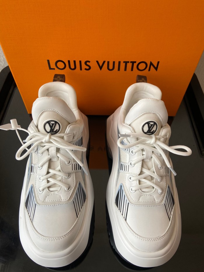 LV 008 Casual shoes XM 093