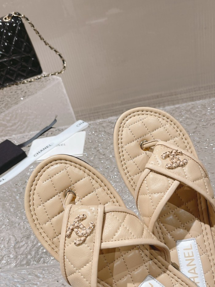 Chanel shoes 013 XM 082