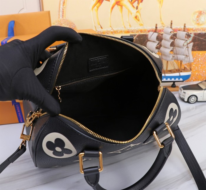 LVSpeedy Bandoulière 25CS041 25 x 19 x 15 cm