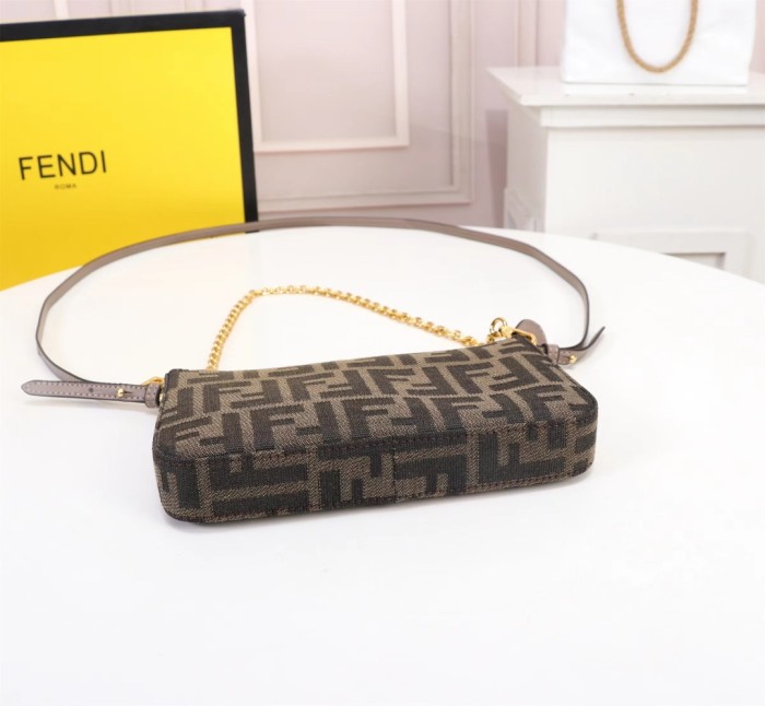 Fendi002LM011 21cm