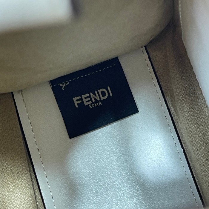 Fendi 1006 LM071 22.5cm