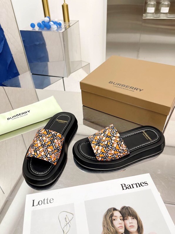 Burberry shoes 006 XM081