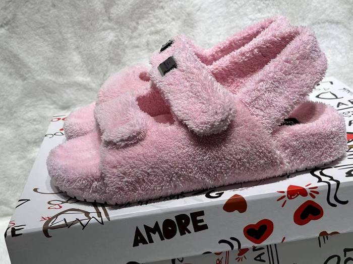 D&G shoes 002 XM071