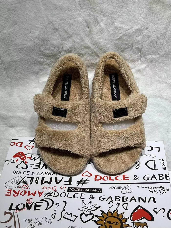 D&G shoes 002 XM071