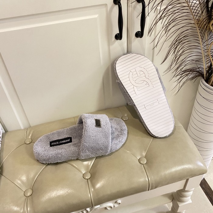 D&G shoes 001 XM061