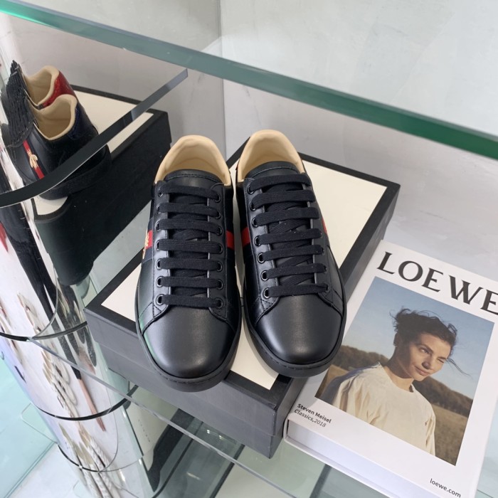 Gucci 010 Casual shoes XM082