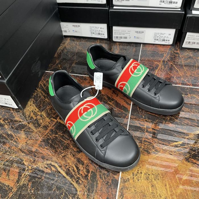 Gucci 011 Casual shoes XM082 02