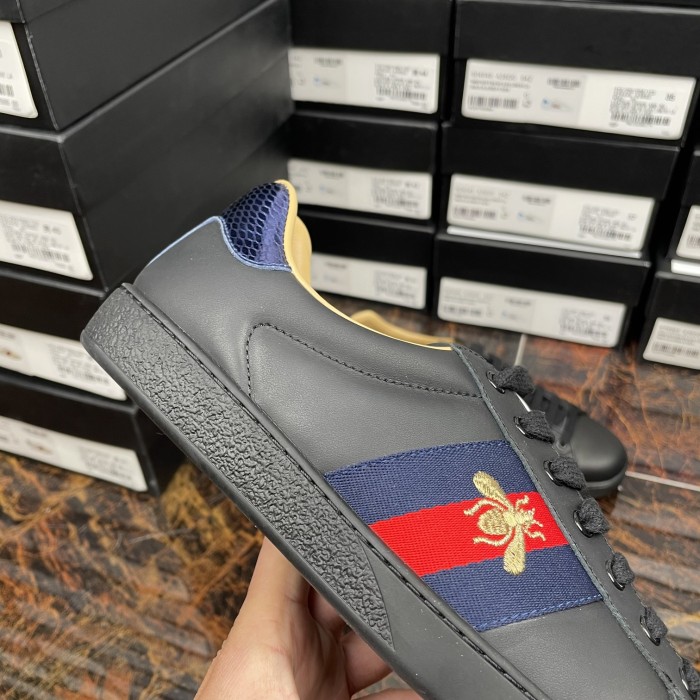 Gucci 011 Casual shoes XM082 02