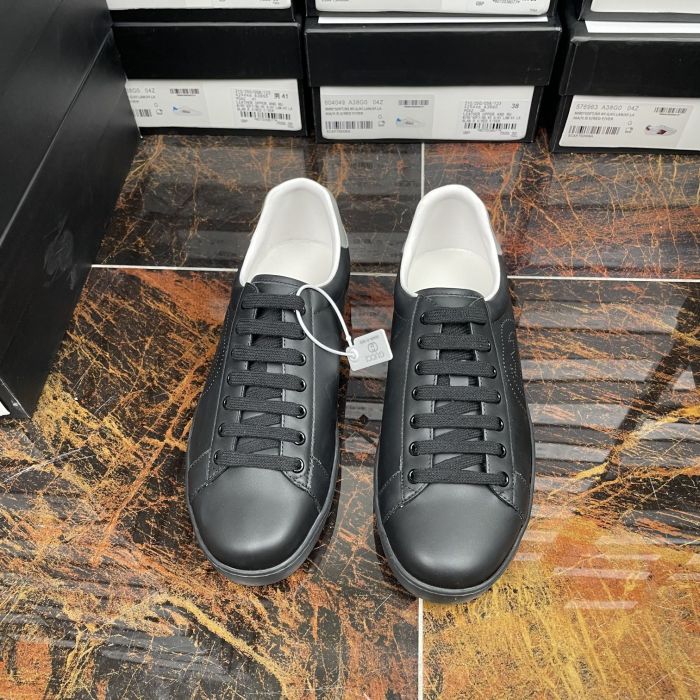 Gucci 011 Casual shoes XM082 02