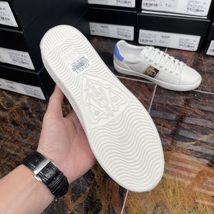Gucci 011 Casual shoes XM082 01