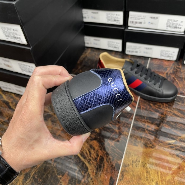 Gucci 011 Casual shoes XM082 02
