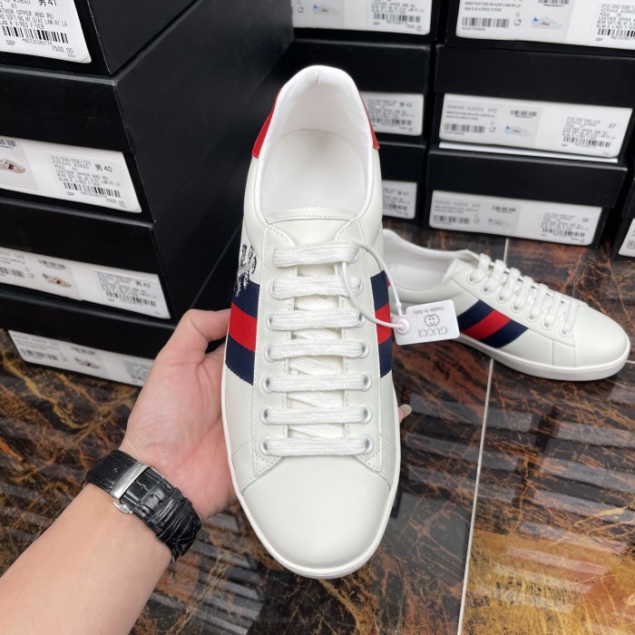 Gucci 011 Casual shoes XM082 01