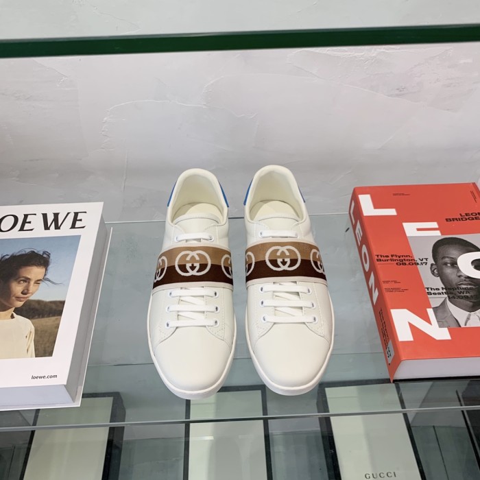 Gucci 010 Casual shoes XM082