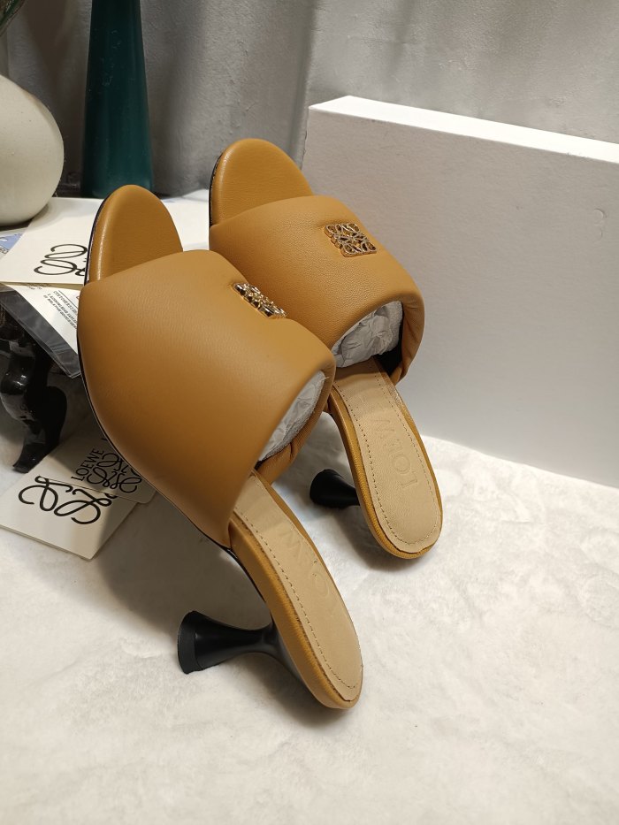 LOEWE shoes 004 XM042