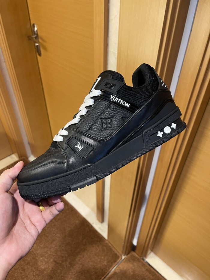LV 016 Casual shoes XM024
