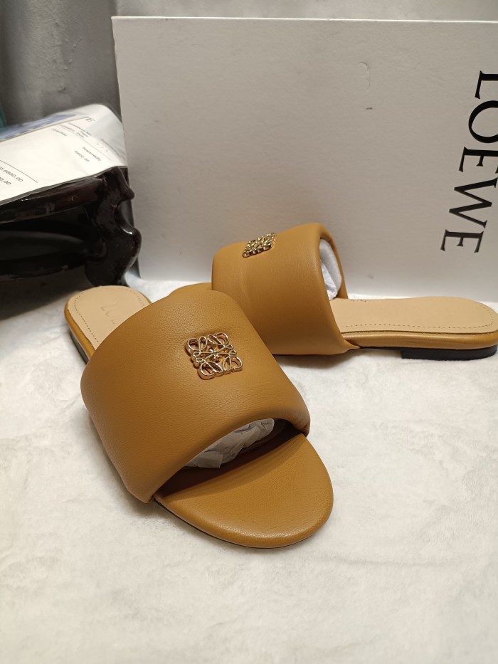 LOEWE shoes 003 XM032