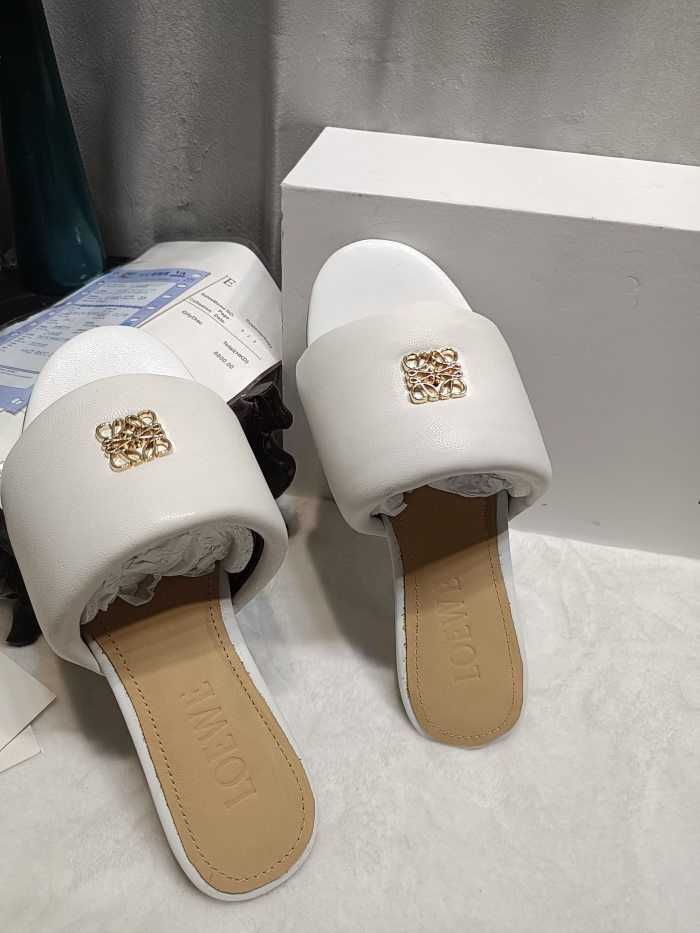 LOEWE shoes 003 XM032