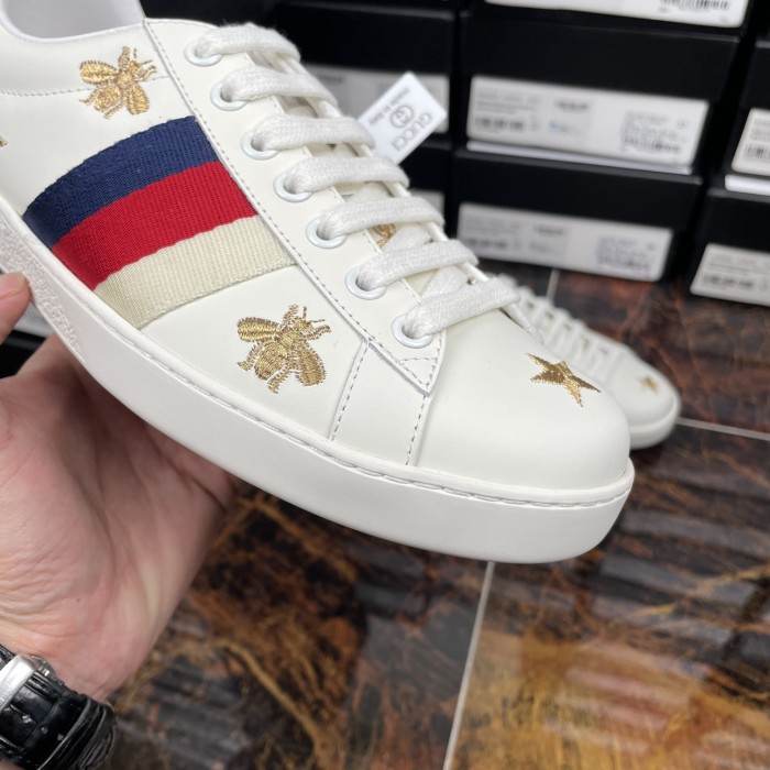Gucci 011 Casual shoes XM082 01