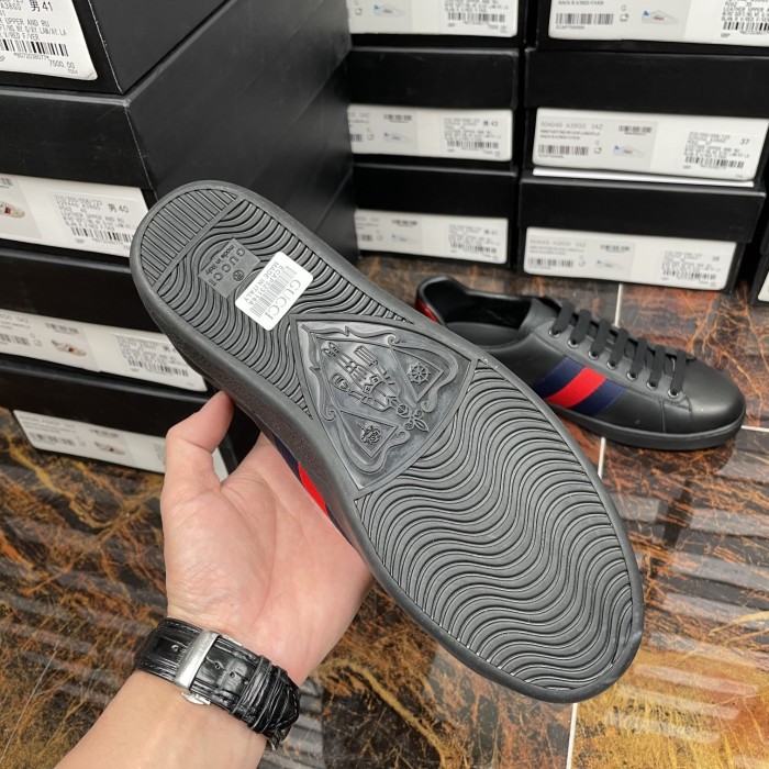 Gucci 011 Casual shoes XM082 02