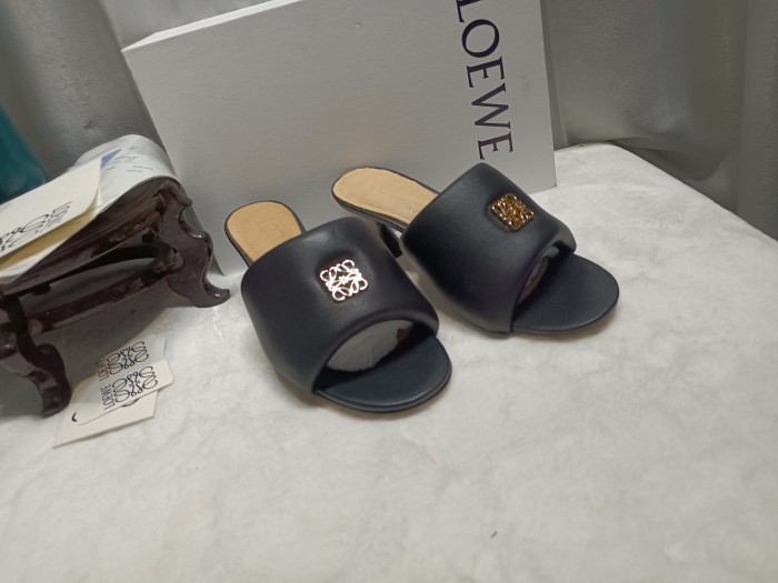 LOEWE shoes 004 XM042