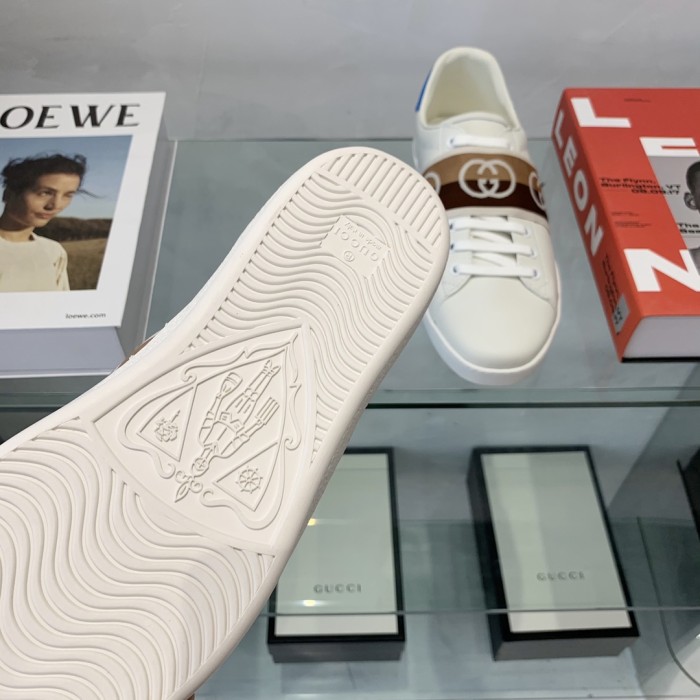 Gucci 010 Casual shoes XM082