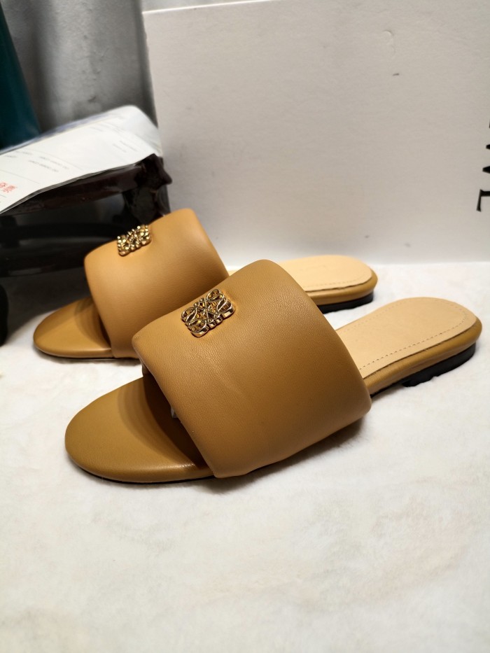 LOEWE shoes 003 XM032