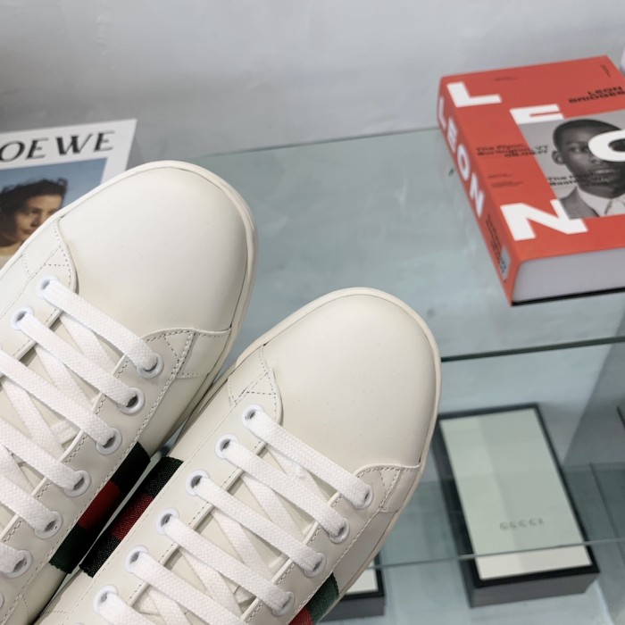Gucci 010 Casual shoes XM082