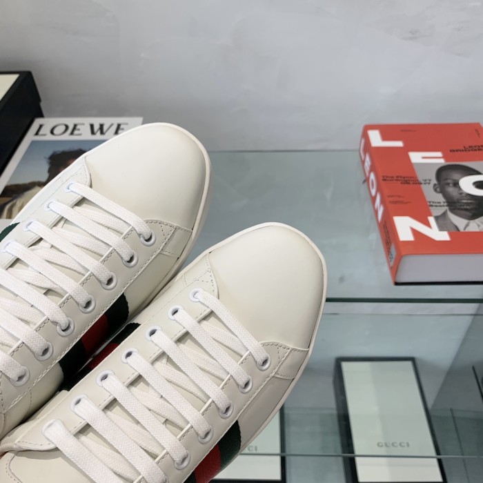 Gucci 010 Casual shoes XM082