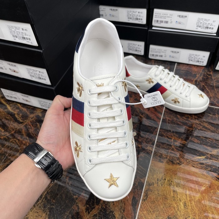 Gucci 011 Casual shoes XM082 01