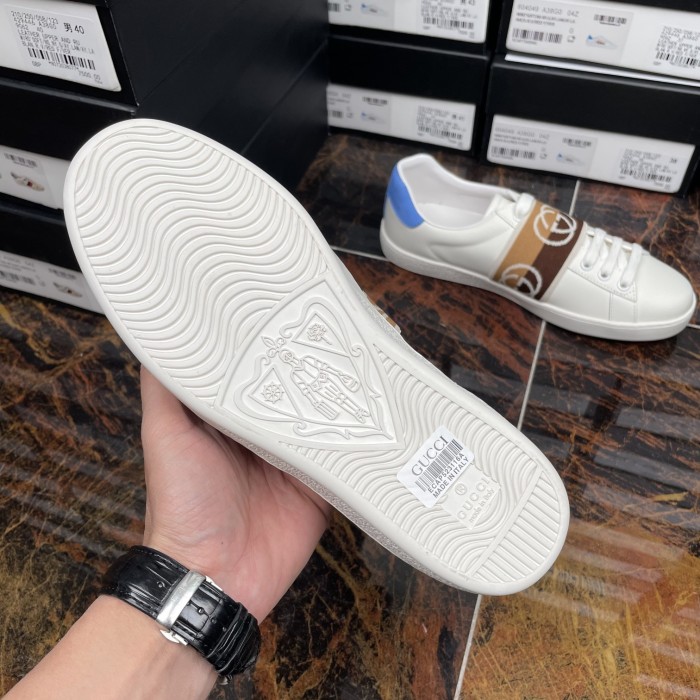 Gucci 011 Casual shoes XM082 01