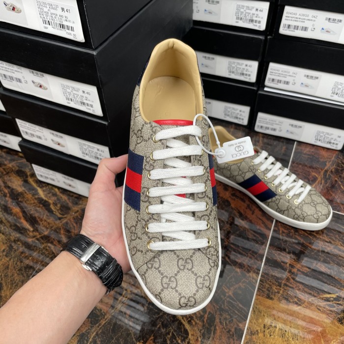 Gucci 011 Casual shoes XM082 02