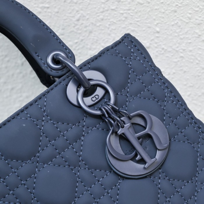Dior 003 LM071 24cm
