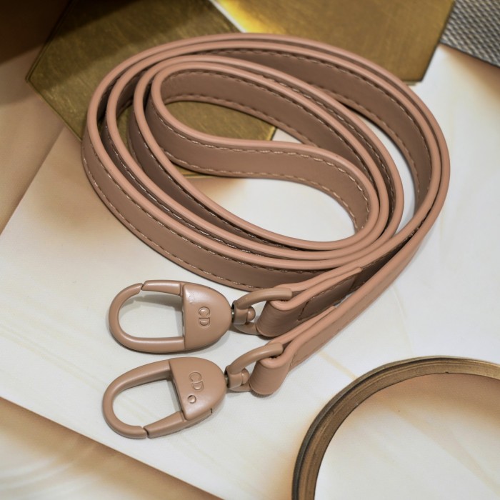 Dior 003 LM071 24cm