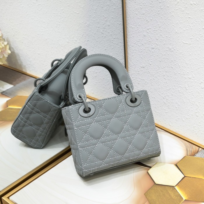 Dior 001 LM051 17cm