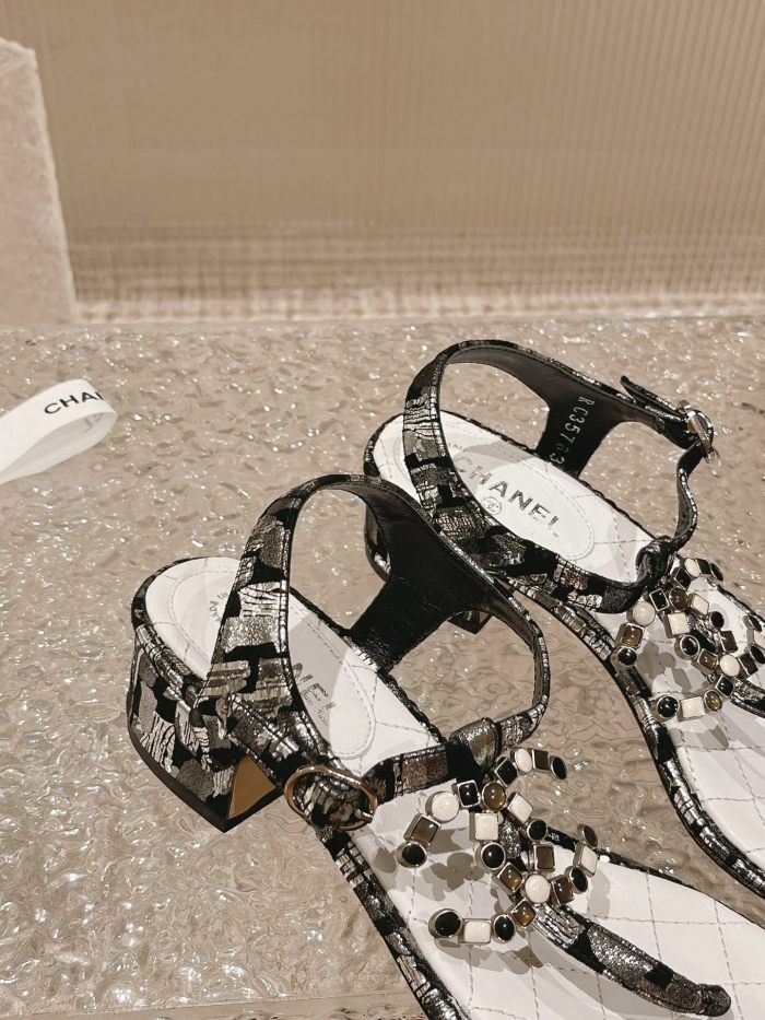 Chanel shoes 018 XM062