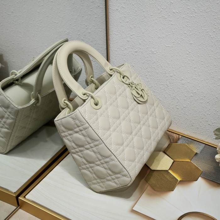 Medium Lady Dior Bag White Matte LM071 24cm