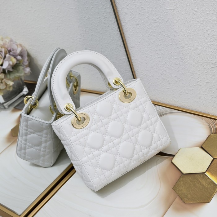 Mini Lady Dior Bag White Sheepskin LM051 17cm