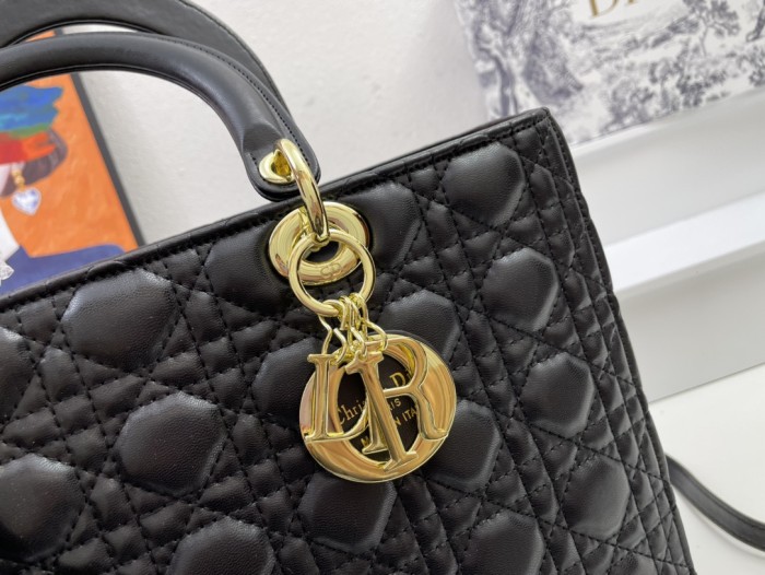 Large Lady Dior Bag LM081 32cm